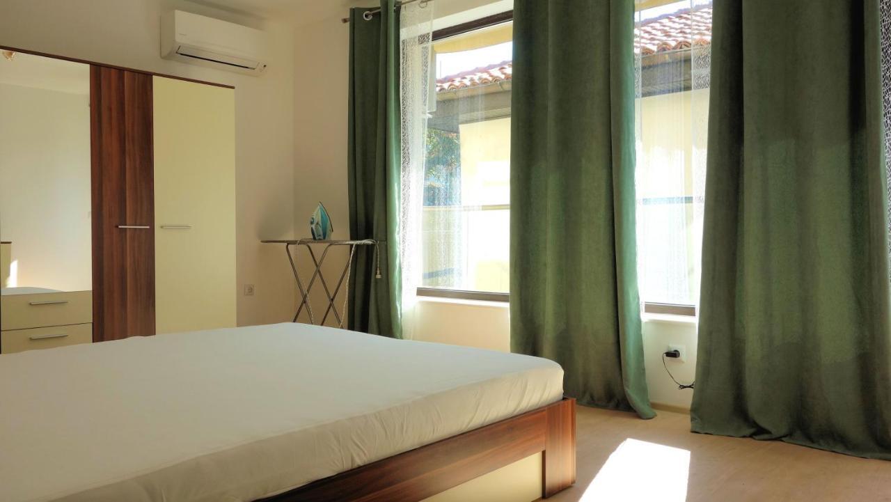 Sea Garden Marina 3 Apartment Varna Ngoại thất bức ảnh